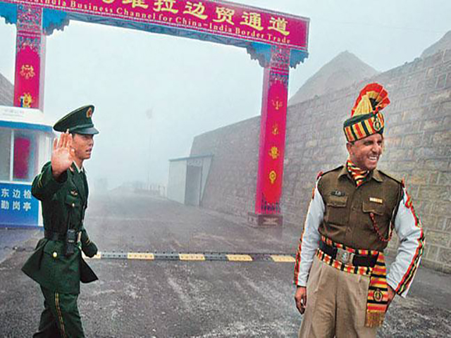 अरुणाचल में चीन: चीनी मजदूरों को तूतिंग क्षेत्र से भारतीय सेना ने खदेड़ा