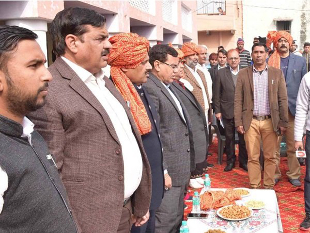 x05-1515126323-bhanakpur.jpg.pagespeed.ic.vGAPPOGods