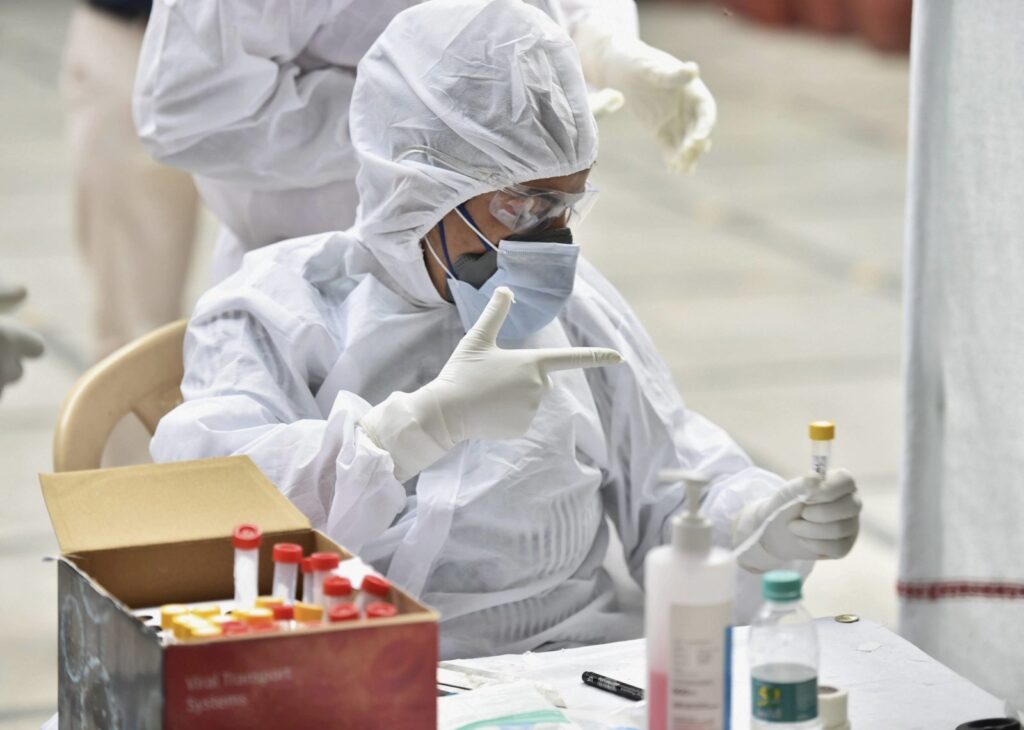 चौथी लहर को लेकर बढ़ी चिंता, भारत में साप्ताहिक कोविड-19 संख्या में 41% की वृद्धि