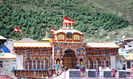 Badrinath_Temple,_Uttarakhand_(Photo-_Vishwanath_Negi)