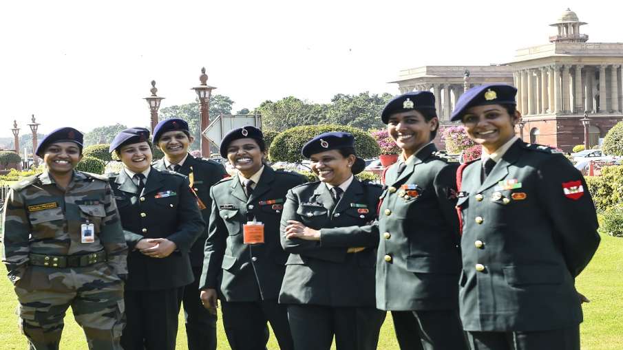 army-women-1631087259