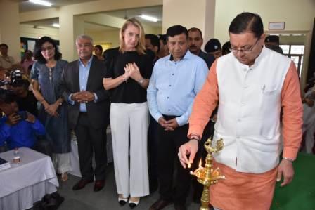 9824e546-b027-41e5-ad3b-699e67e8ecf0