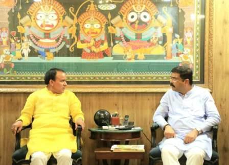 c93d44a8-2fc0-4eaf-bf5e-1e43b3e6f239