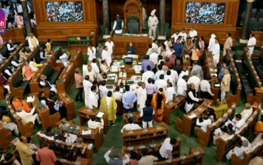 मणिपुर मुद्दे पर संसद में हंगामा; सदन की कार्यवाही दोपहर दो बजे तक के लिए स्थगित