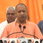’15 अगस्त तक सभी सड़कें गड्ढामुक्त हों, लापरवाही पर होगी FIR’, सीएम योगी आदित्यनाथ का सख्त निर्देश