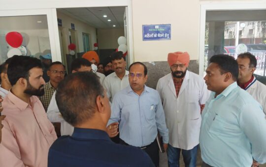 स्वास्थ्य सचिव डा. आर राजेश कुमार ने लिया कुमाऊं में विभिन्न जिला अस्पतालों का जायजा