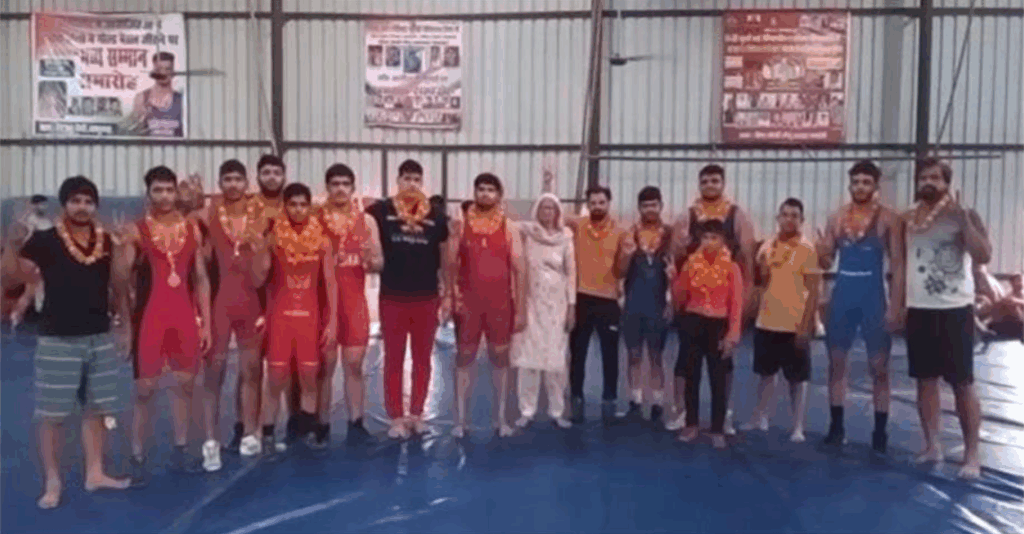 Screenshot 2025-04-28 042323