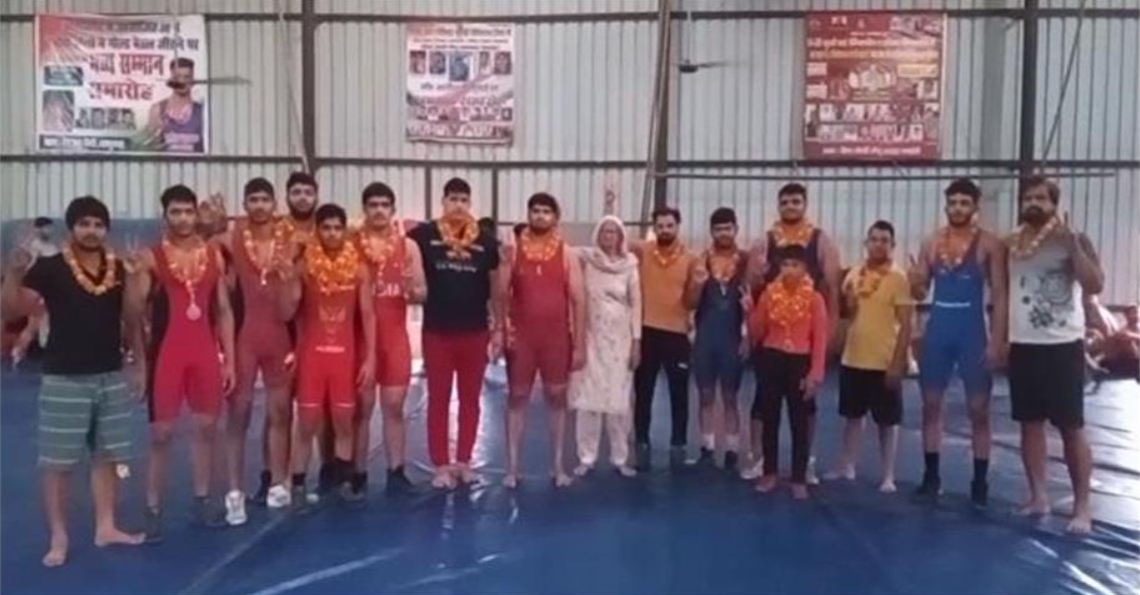 Screenshot 2025-04-28 042323