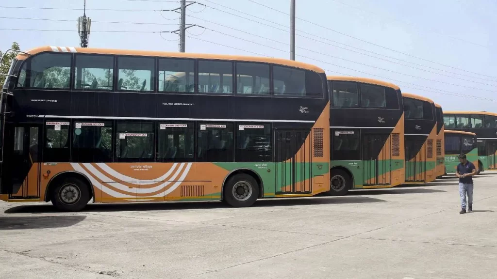 noida-double-dekar-buses-1781252038
