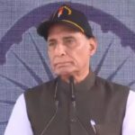 कारगिल विजय दिवस पर राष्ट्र ने वीरों को किया नमन, द्रास वॉर मेमोरियल पहुंचे रक्षा मंत्री राजनाथ सिंह और सेना प्रमुख