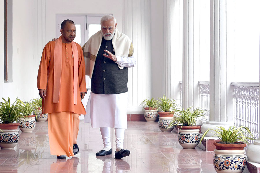 यूपी चुनाव 2027: अखिलेश के PDA के मुकाबले बीजेपी का ‘मोदी-योगी’ फॉर्मूला, सत्ता की हैट्रिक के लिए बनी रणनीति
