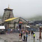 मौसम साफ होते ही केदारनाथ धाम में उमड़ा श्रद्धालुओं का सैलाब, सावन में बढ़ी आस्था