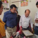 महिला की मौत के बाद जागा प्रशासन, हल्द्वानी में 7 क्लीनिक-मेडिकल स्टोर सील