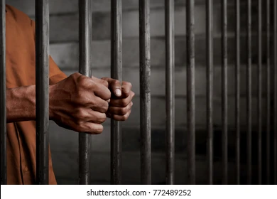 तमिलनाडु की जेल से 17 कैदी फरार, पुलिस पर हमला कर हुए रफूचक्कर; तलाश में जुटीं 17 टीमें